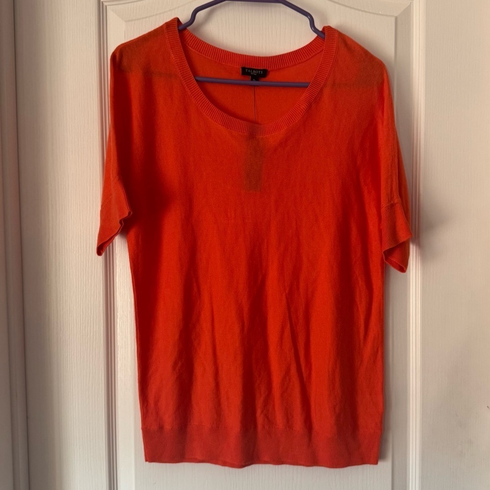 🛍️2/$10🛍️NWT Talbots Radiant Orange Knit Top